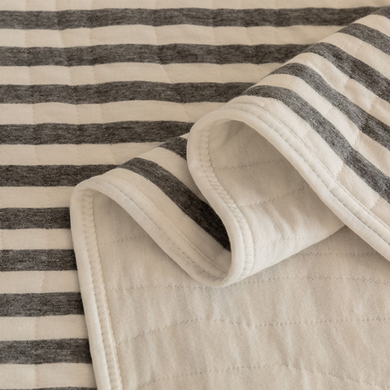 100% Cotton Striped Quilt