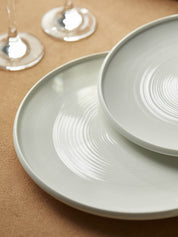 8.5" Cream Round Plate